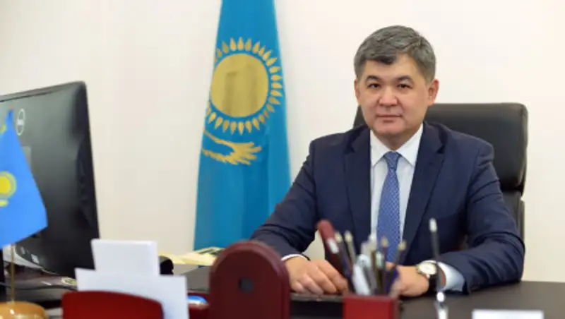 Не уходить от ответственности – глава Минздрава об отработке выпускников медвузов