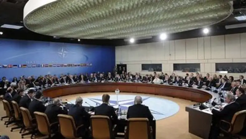 Саммит НАТО пройдет без России