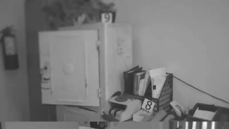 Миллион тенге украл мужчина из сейфа на ж/д вокзале в Алматы