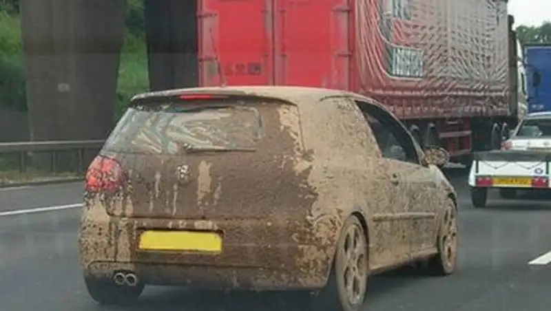 В Туркестане начнут штрафовать владельцев грязных автомобилей