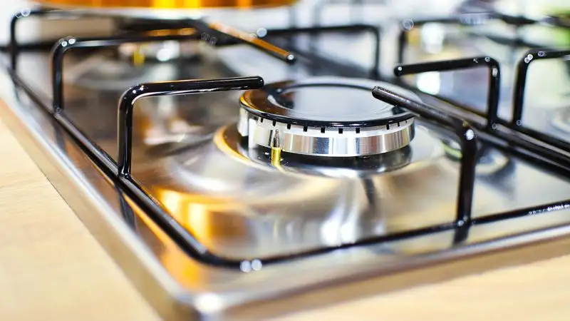 Жители села Шамалган пришли к акимату из-за повышения тарифов на газ