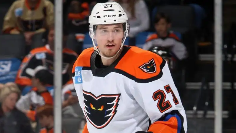 Хоккейный клуб «Барыс» заключил контракт с канадским защитником