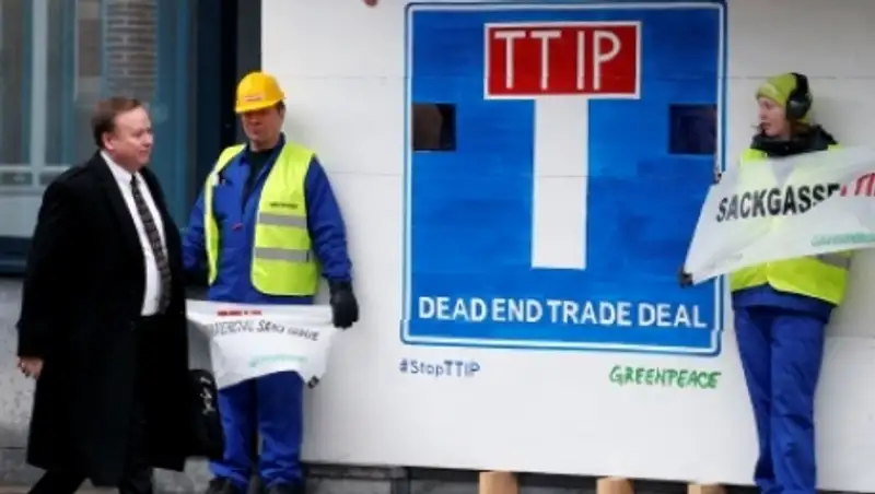 Франция допустила прекращение торговых переговоров между ЕС и США