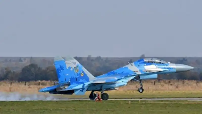 Стали известны подробности крушения Су-27 на Украине