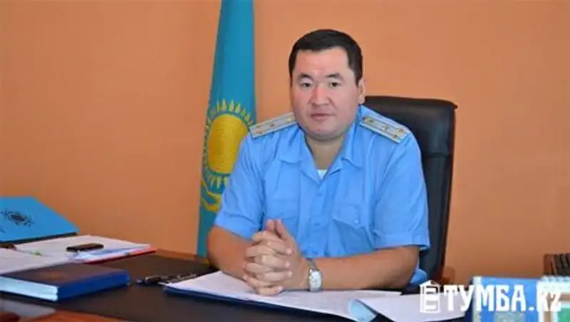 Прокуроры Актау предупреждают жителей о мошенниках