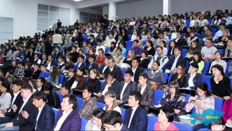 Сагинтаев поручил усилить информационную работу среди молодежи о реализации госпрограмм 