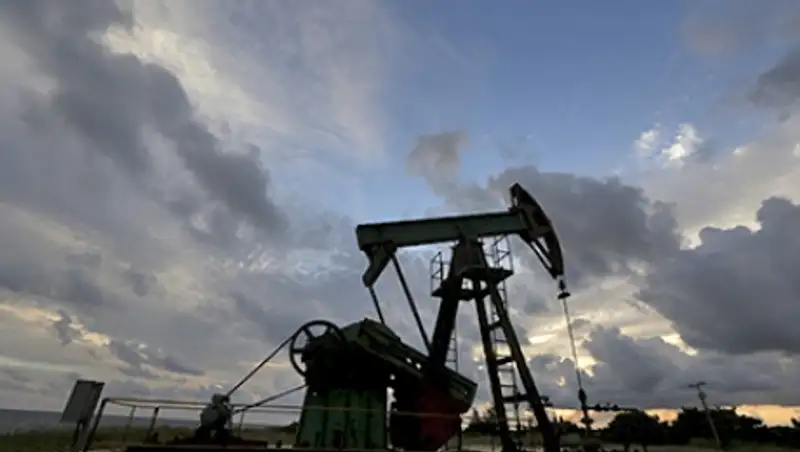 Нефть Brent упала ниже 39 долларов