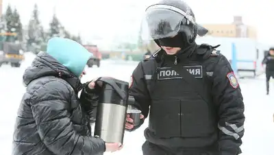 помощь, фото - Новости Zakon.kz от 13.01.2022 15:46