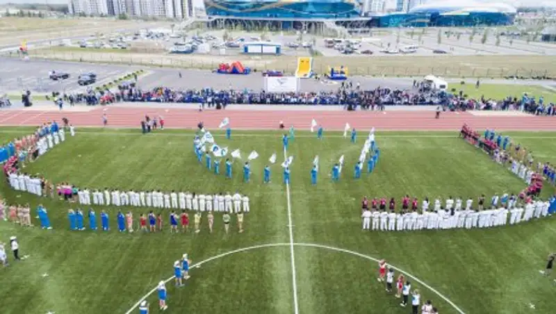 В Алматы открыли новый легкоатлетический стадион