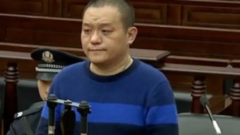 Китаец проиграл миллионы в лотерею и сжег киоск с билетами