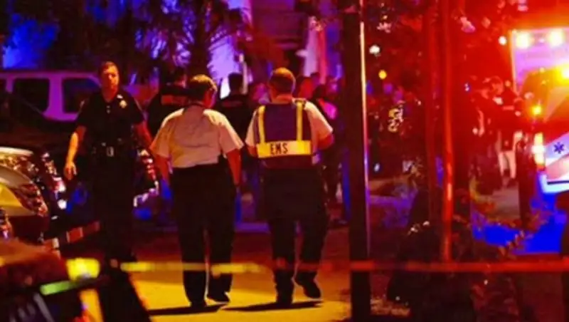 Мужчина, расстрелявший толпу прихожан афроцеркви до сих пор не найден 