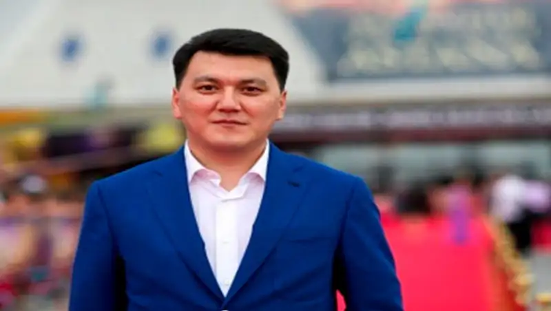 Ерлан Карин озвучил причины раннего обнародования Послания Главы государства, фото - Новости Zakon.kz от 12.11.2014 18:57