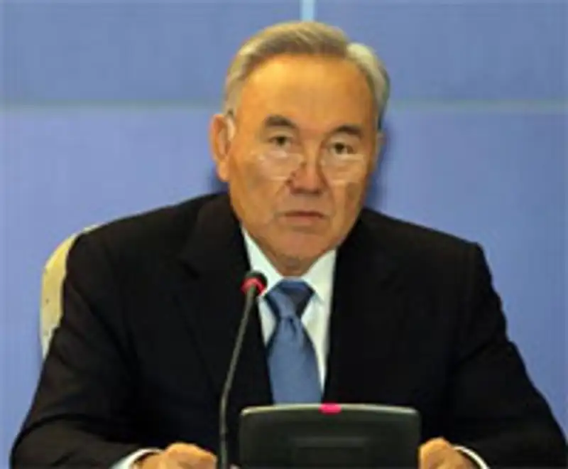 Проект строительства скоростной железной дороги Астана-Алматы нуждается в серьезном дополнительном анализе, фото - Новости Zakon.kz от 11.04.2013 22:15