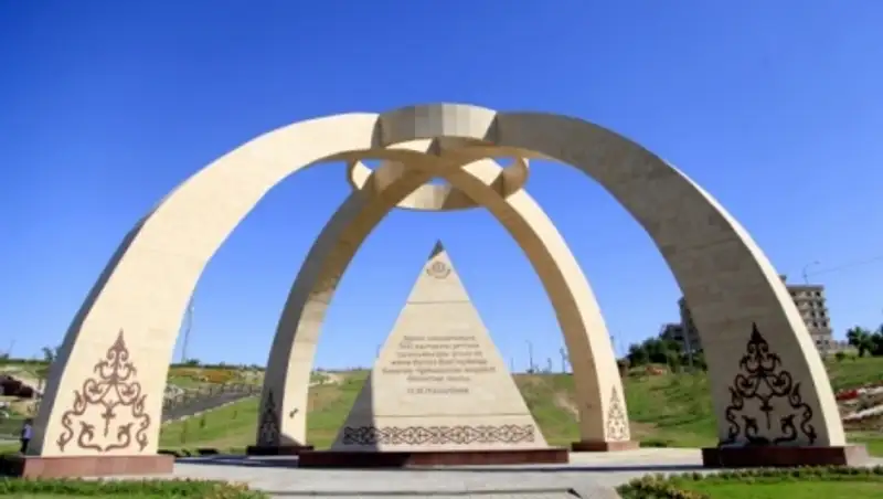 В Шымкенте открыли этно-исторический комплекс «Казына»