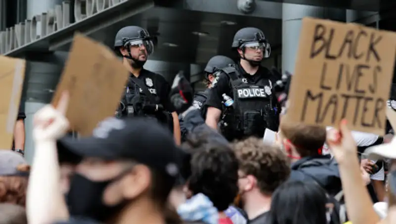 Полиция Сиэтла жестко зачистила "Автономную зону Капитолийского холма"