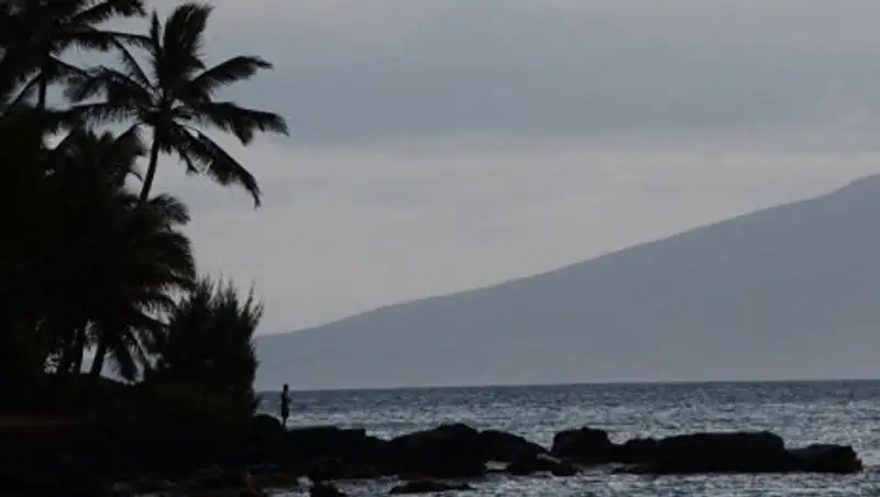 Губернатор Гавайев извинился за ложную ракетную тревогу
