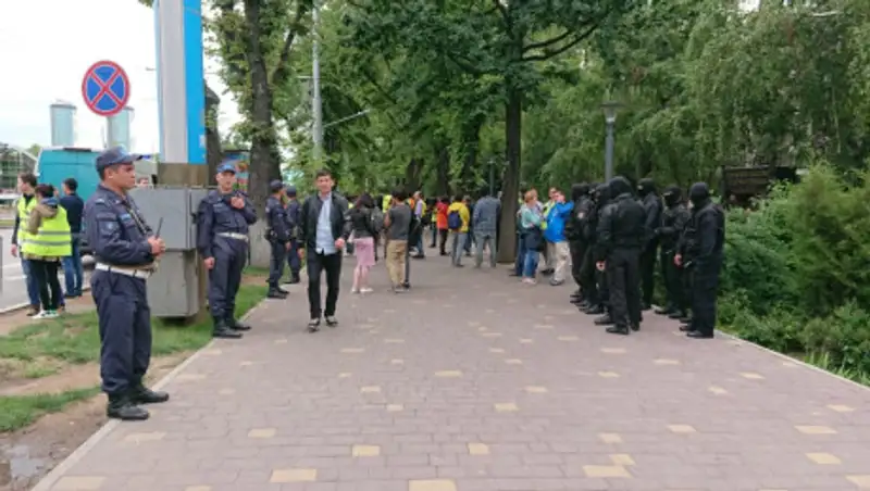 Алматинцы обеспокоены провокациями