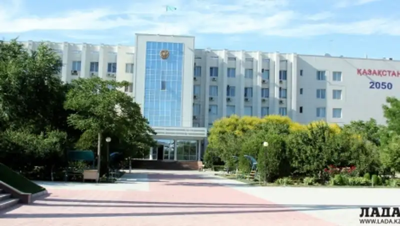 Жанаозенским полицейским вынесли строгий выговор за нарушение кодекса чести