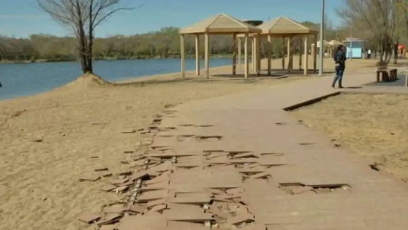 Карагандинские вандалы облюбовали Центральный парк