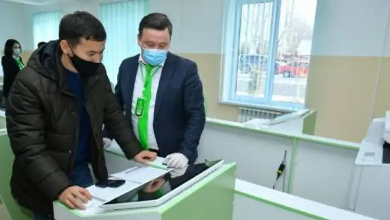 В ЦОНах возобновили работу сектора самообслуживания