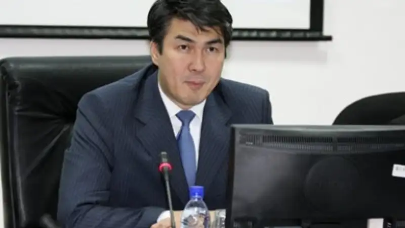 Асет Исекешев призывает в морозы подвозить пешеходов и улыбаться