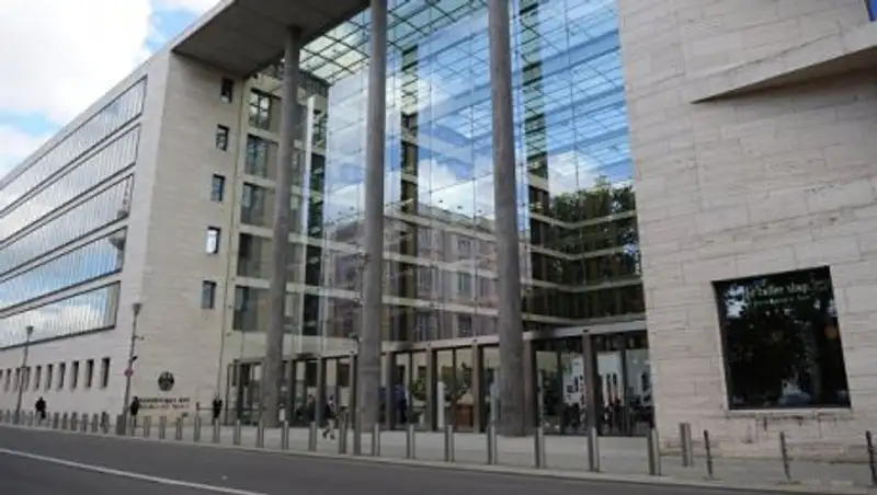 Берлин всерьез воспринимает информацию Wikileaks о слежке ЦРУ