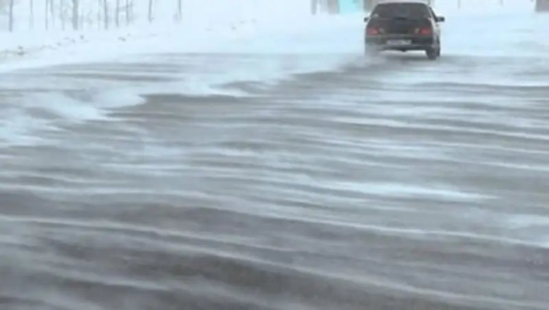 В ЮКО перекрыли трассу республиканского значения