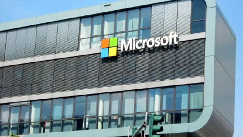 Программист украл у Microsoft более 10 миллионов долларов