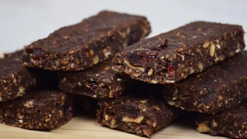 Диетолог назвал спортивное питание, которое вызывает ожирение