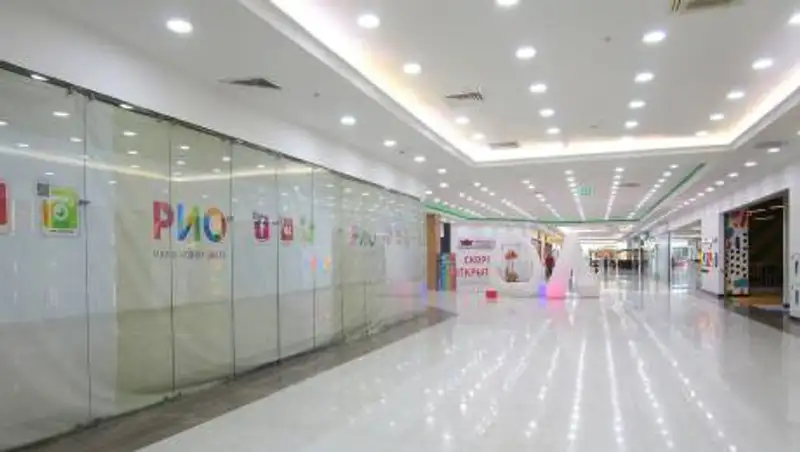 В Павлодарской области вышло новое постановление санврача. Там рекомендуют исключить рукопожатие