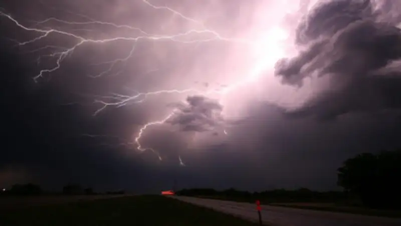 Пыльные бури, град и туман ожидаются в РК 25 июля