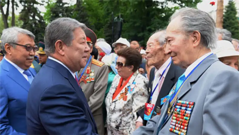 «Мы никогда не забудем героизма защитников Отечества» – А.Есимов
