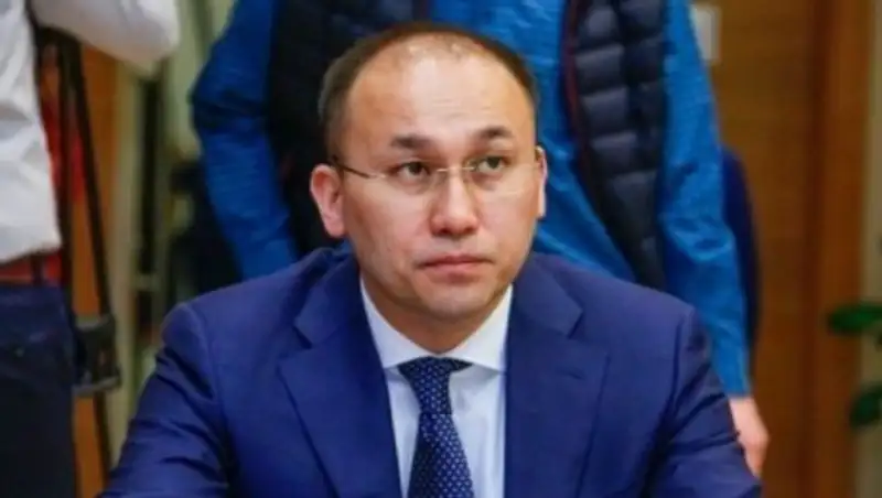 Глава МИК РК проанализировал статданные по бракам граждан Казахстана и Китая