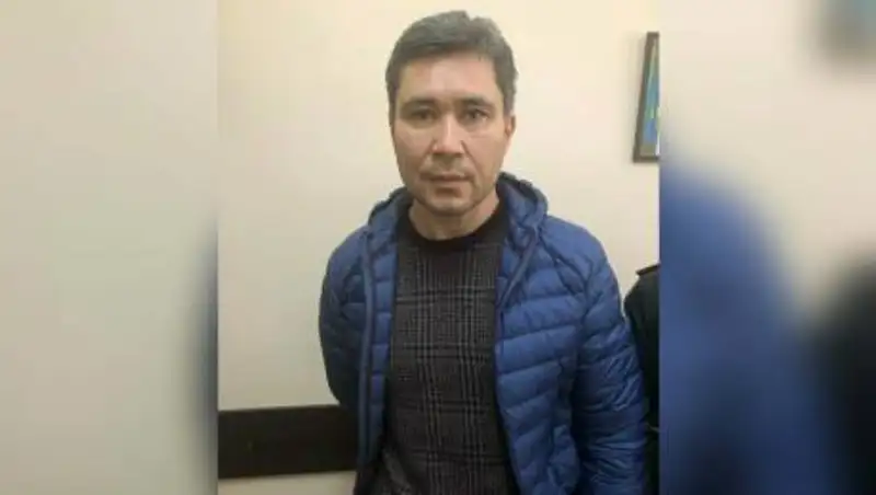 Мошенник обманул алматинцев на 400 млн тенге
