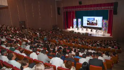 Августовская конференция в Туркестанской области, фото - Новости Zakon.kz от 24.08.2022 20:20