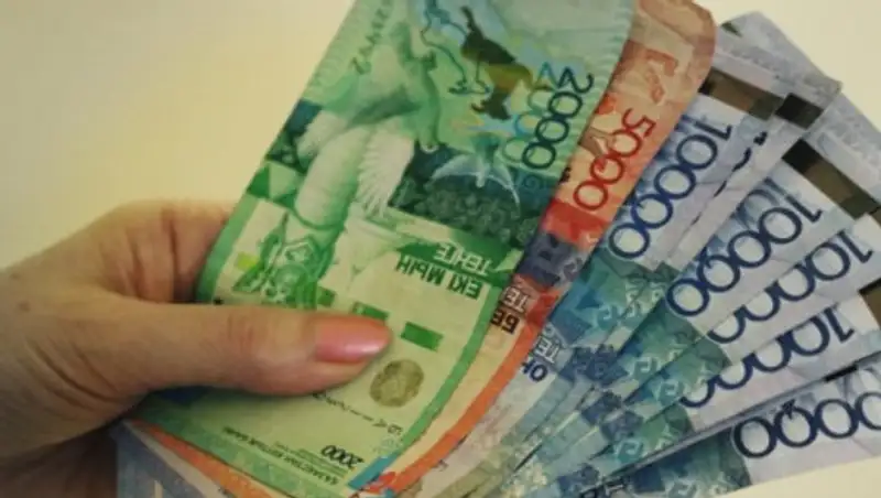 Какие пособия выплачивают семьям с детьми с 2020 года