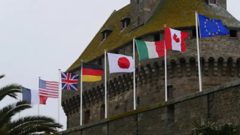 Германия выступила против возвращения РФ в G7