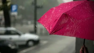 дождь, зонт , фото - Новости Zakon.kz от 21.04.2022 16:53