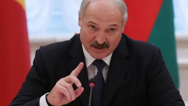 Лукашенко: РФ повела себя неприлично, запретив белорусским компаниям поставку продуктов