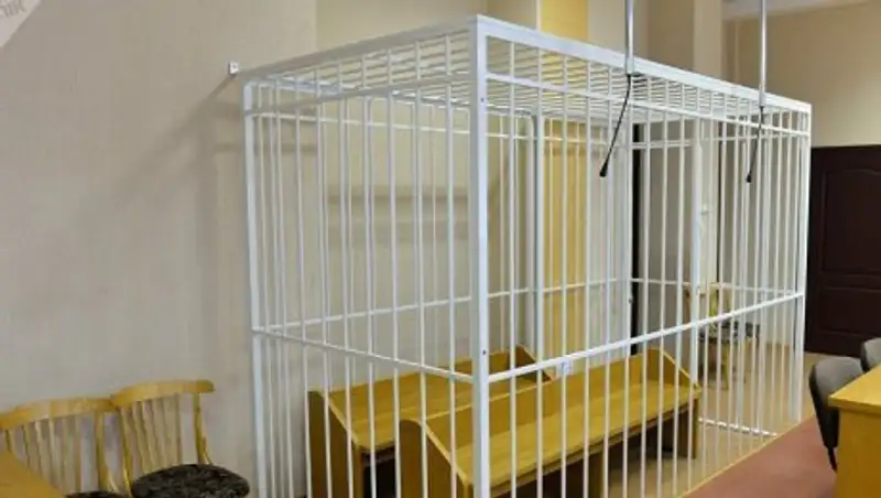 В Казахстане предлагают отказаться от клеток–кабин в судах