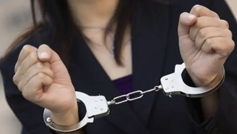 Жертв задержанной серийной мошенницы разыскивают полицейские Астаны