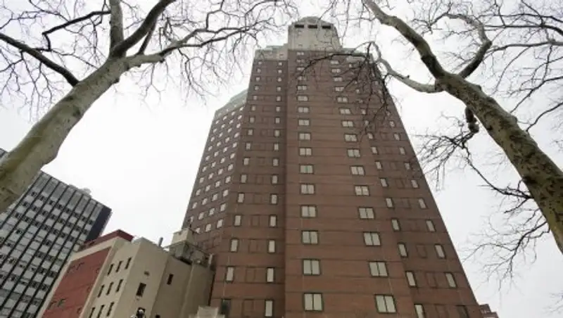 В штабе Клинтон в Нью-Йорке обнаружено подозрительное вещество