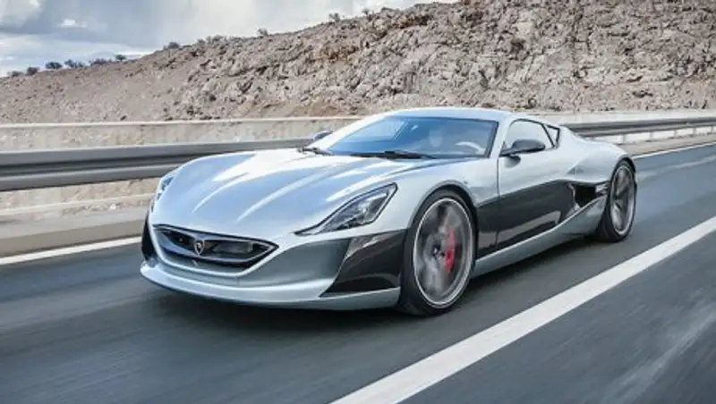 Хорватский электрокар обогнал флагманский суперкар Ferrari LaFerrari