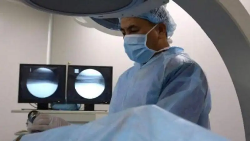 Шымкентские врачи спасли ребенка, проглотившего телефонный переходник