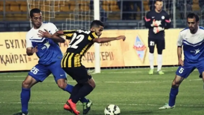 Футболисты «Иртыша» Смаков и Кислицын выиграли дело против «Кайрата»