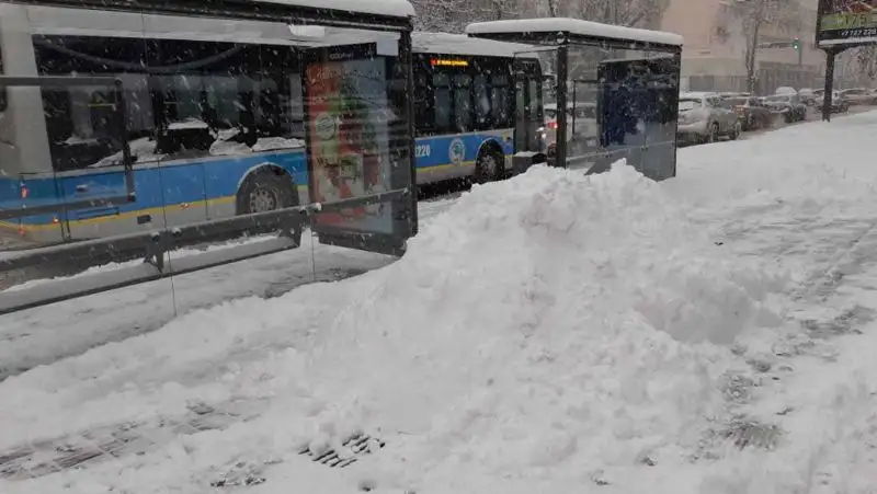 Движение трех пригородных маршрутов приостановили в Нур-Султане