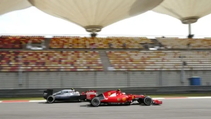 Фанат «Формулы-1» пытался угнать болид Ferrari на Гран-при Китая