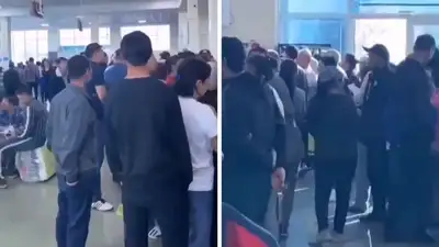 Столпотворение на Хоргосе, толпы туристов и огромные очереди сняли на видео, фото - Новости Zakon.kz от 18.09.2023 14:06