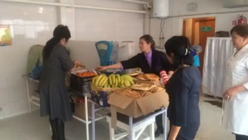 В честь 25-летия Независимости Республики Казахстан в детском доме №1 имени К.Сарымолдаева проведена благотворительная акция