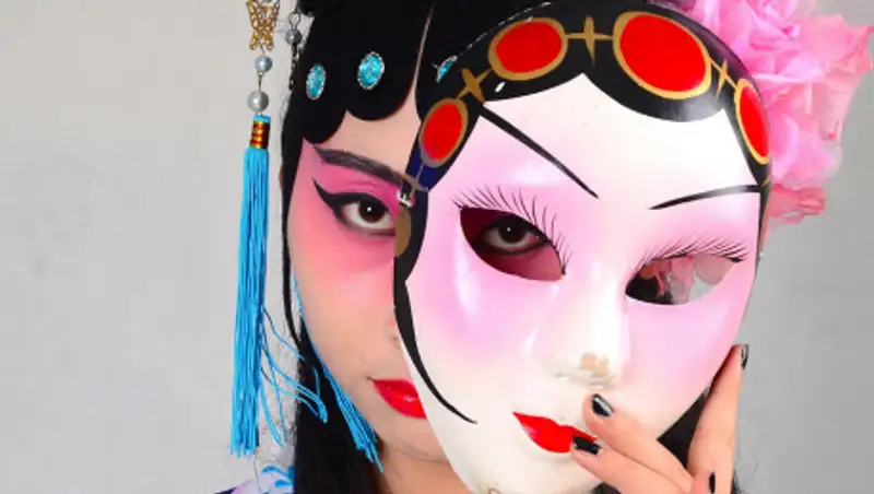 Китайские власти наказали владельца TikTok за "вульгарный контент"